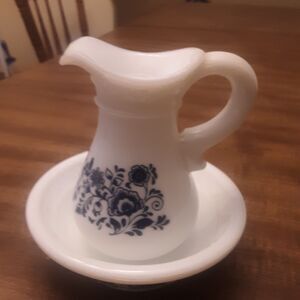 Vtg Avon Vase Set